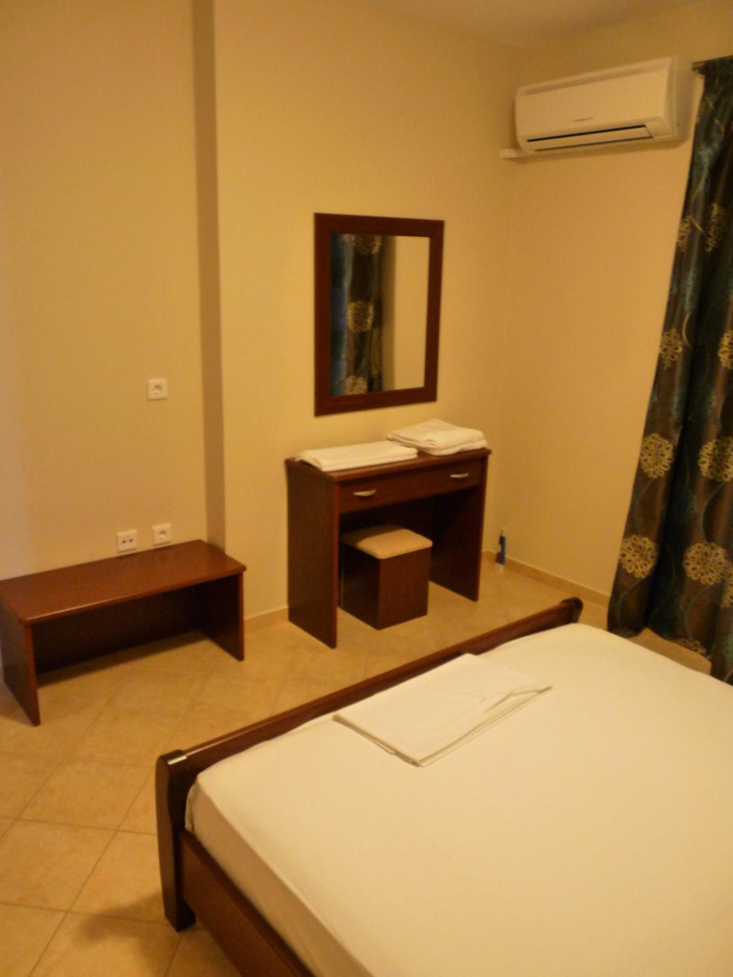 Hotel Sea Eratini Bilik gambar
